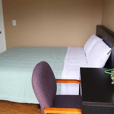 Quiet, Clean And Comfortable Room Seattle Bagian luar foto