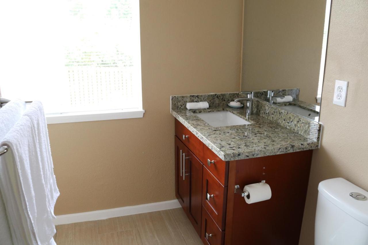 Quiet, Clean And Comfortable Room Seattle Bagian luar foto