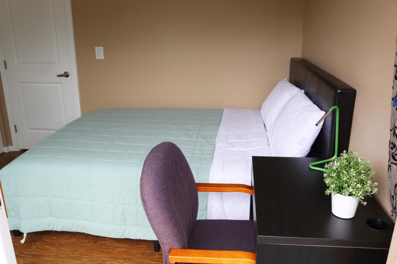 Quiet, Clean And Comfortable Room Seattle Bagian luar foto