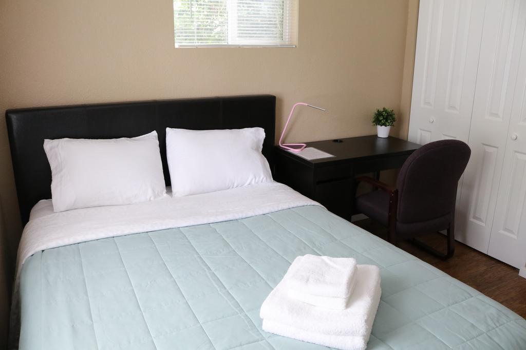 Quiet, Clean And Comfortable Room Seattle Bagian luar foto
